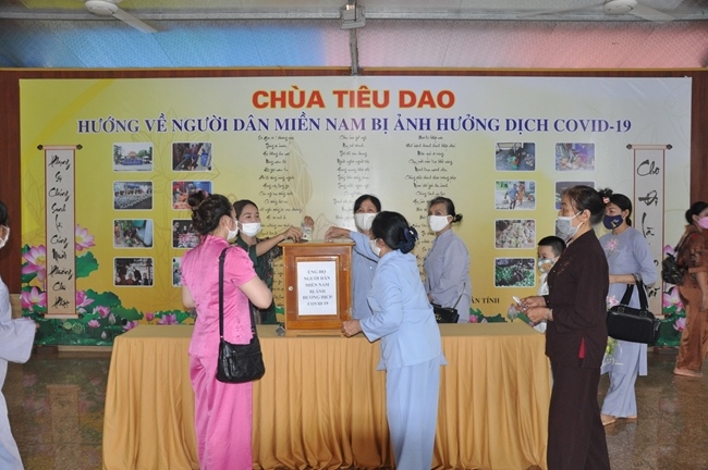 Towards the people in the South affected by Covid 19 of Tieu Dao Pagoda